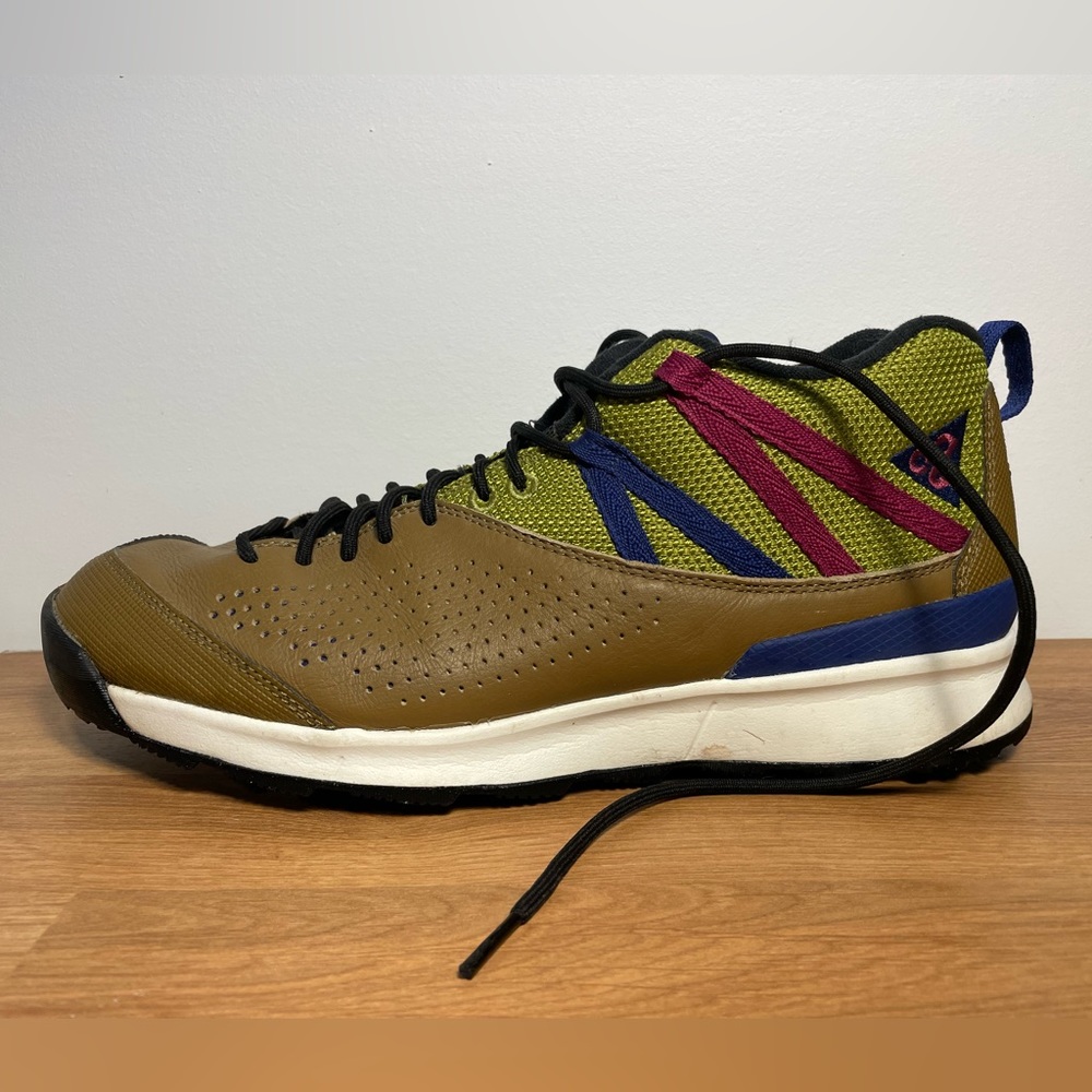 Nike ACG Okwahn 2 Hiking Trail Golden Beige Men Size 11